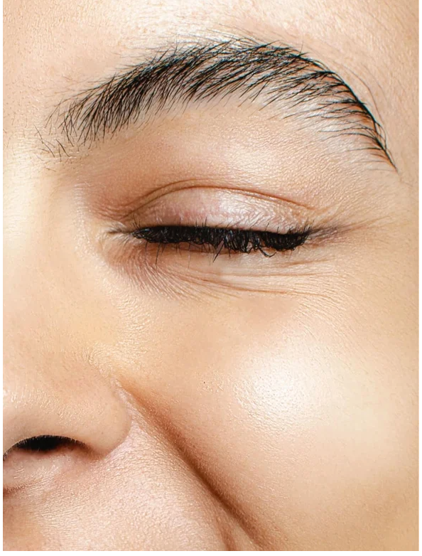 Caffeine Gel Booster for All Skin enhances smoothness and reduces puffiness for refreshed, energised appearance.